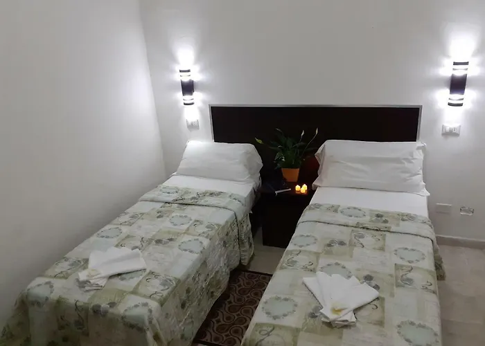 Sarkar House Acomodação com café da manhã  Roma